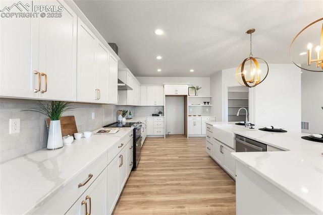 47 Top Rail Trail, Penrose, CO 81240