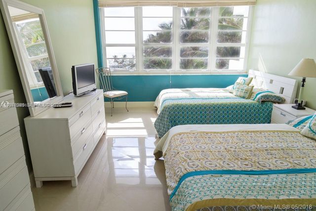 100 Lincoln Rd 521, Miami Beach, FL 33139