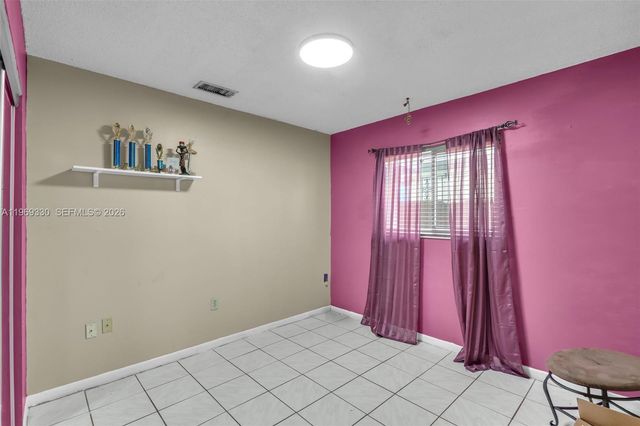 2775 W 71st Pl, Hialeah, FL 33016