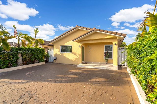 2775 W 71st Pl, Hialeah, FL 33016