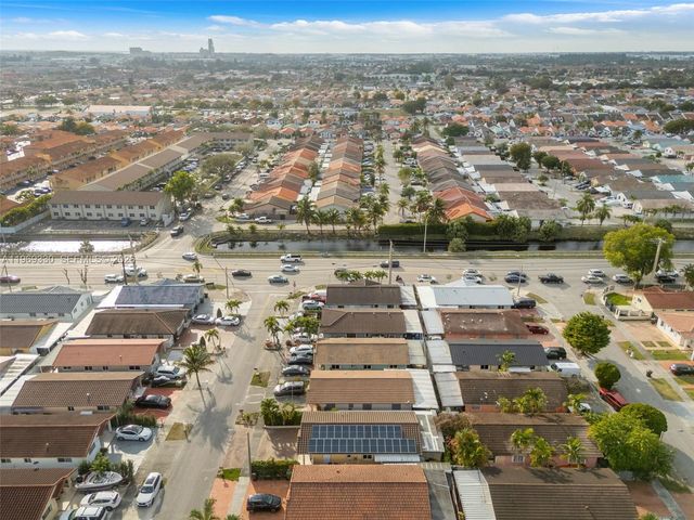 2775 W 71st Pl, Hialeah, FL 33016