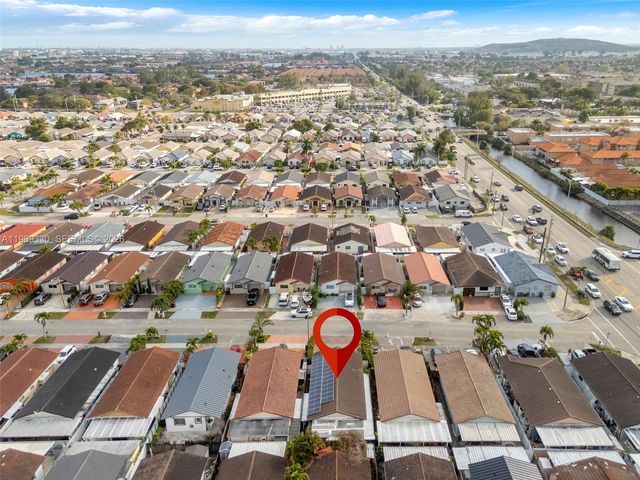 2775 W 71st Pl, Hialeah, FL 33016