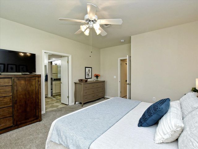 116 Running Water ST, Georgetown, TX 78633