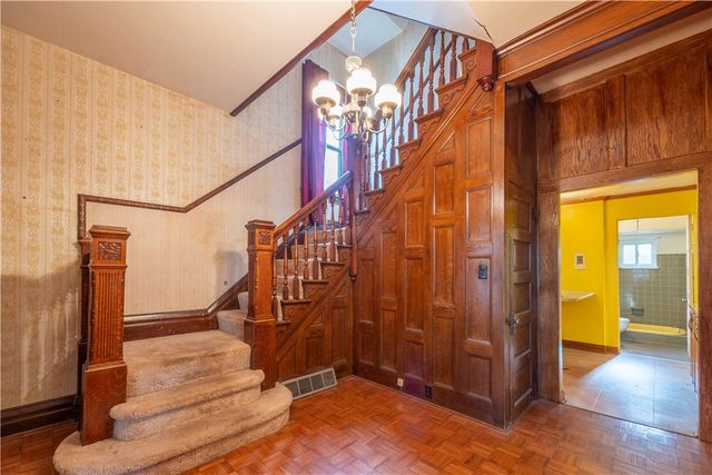 134 Kirk Ave, Carrick, PA 15227