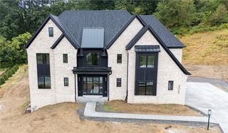 4065 Cross Creek Cir, Middlesex Twp, PA 16059