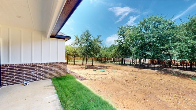416 Linden Street, Keene, TX 76059