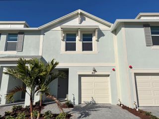 617 Salisbury Circle, Fort Pierce, FL 34982