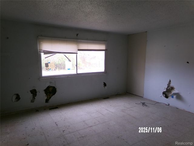 420 Pingree Avenue, Flint, MI 48503