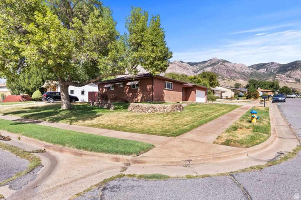 1008 HENDERSON DR, Ogden, UT 84404 — photo 3