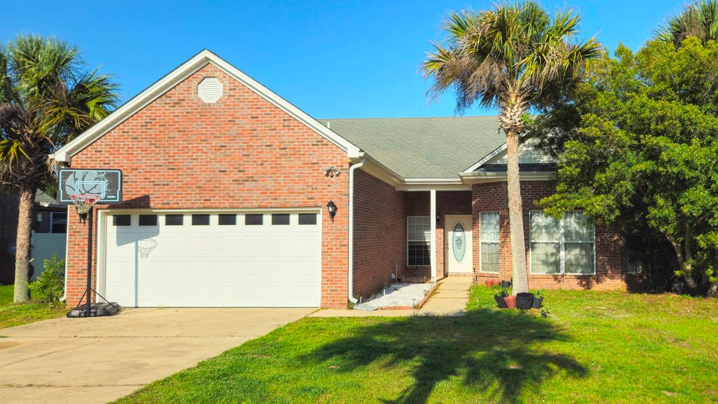 431 Tropical Way, Freeport, FL 32439