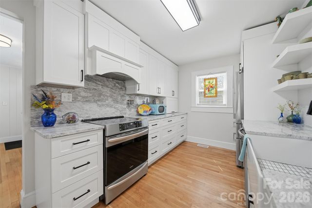 203 8th Street NE, Conover, NC 28613