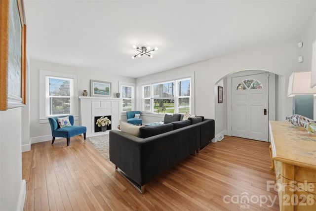 203 8th Street NE, Conover, NC 28613