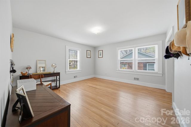 203 8th Street NE, Conover, NC 28613