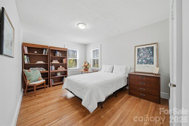 203 8th Street NE, Conover, NC 28613