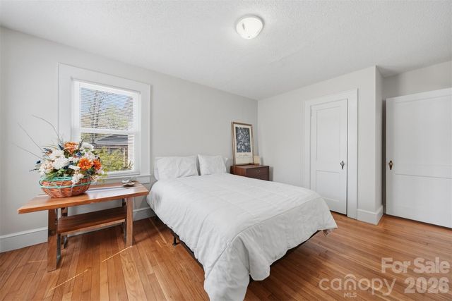 203 8th Street NE, Conover, NC 28613