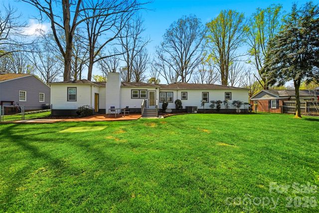 203 8th Street NE, Conover, NC 28613