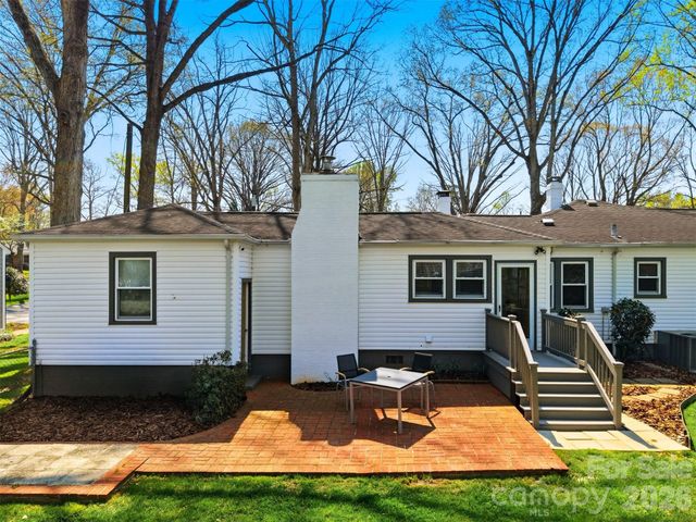 203 8th Street NE, Conover, NC 28613