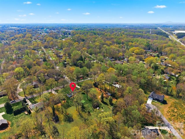 203 8th Street NE, Conover, NC 28613