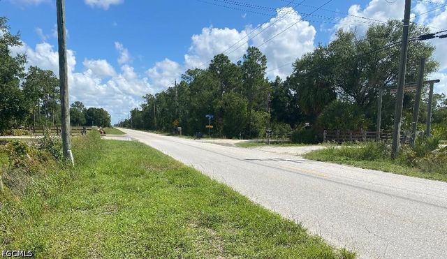 577 Kirby Thompson RD, Fort Denaud, FL 33935