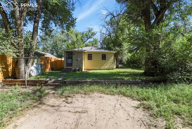 921 E Cucharras Street, Colorado Springs, CO 80903