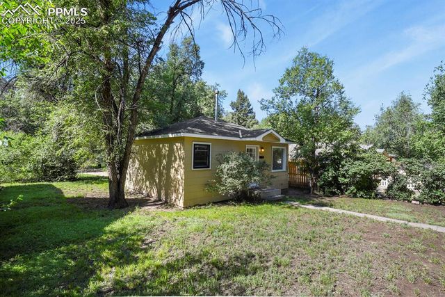 921 E Cucharras Street, Colorado Springs, CO 80903