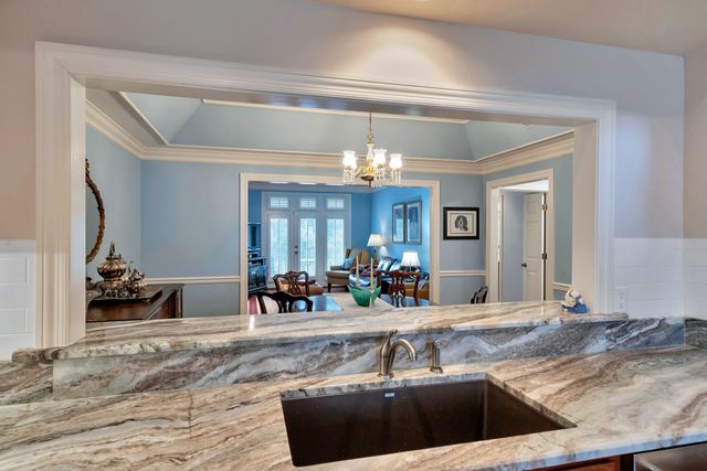 4105 Ashley Park Dr, Nashville, TN 37205