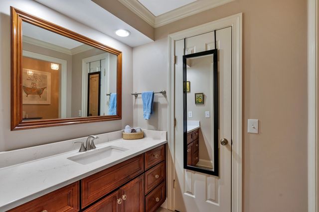 4105 Ashley Park Dr, Nashville, TN 37205