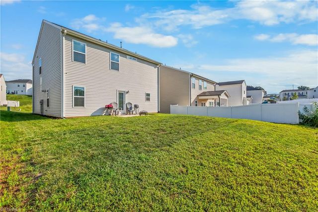 4832 Merganser Way, Kernersville, NC 27284