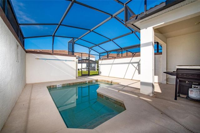 8930 STINGER DRIVE, Davenport, FL 33896