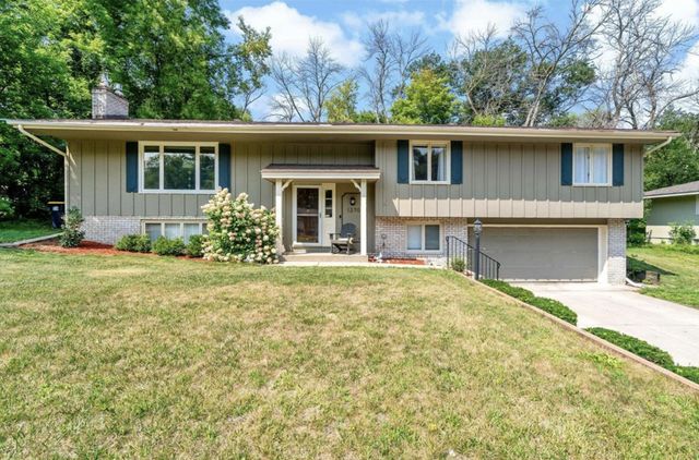 12708 Parkwood Drive, Burnsville, MN 55337