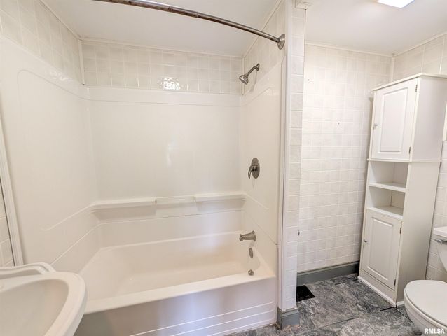 5914 MADISON Street, Bartonville, IL 61607
