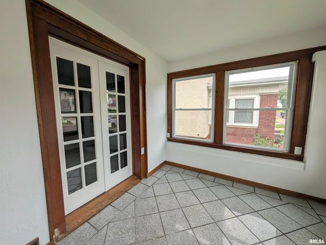 5914 MADISON Street, Bartonville, IL 61607