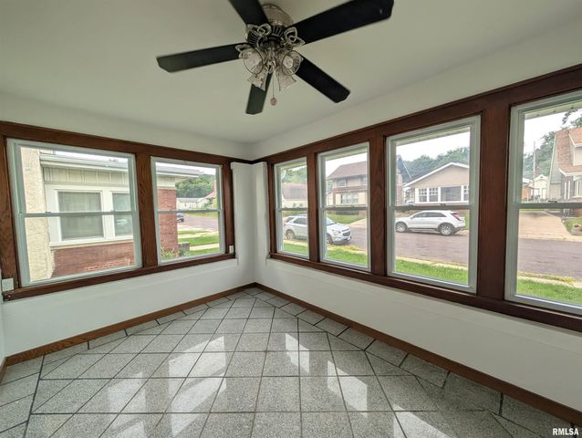 5914 MADISON Street, Bartonville, IL 61607