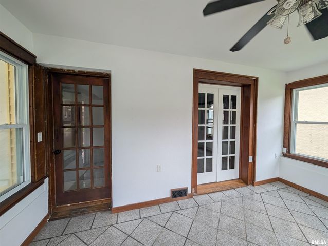 5914 MADISON Street, Bartonville, IL 61607