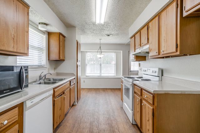 7221 Church Park Drive, Fort Worth, TX 76133