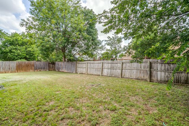 7221 Church Park Drive, Fort Worth, TX 76133