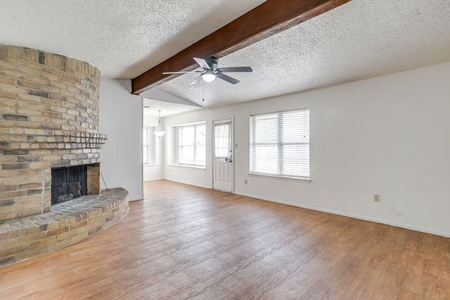 7221 Church Park Drive, Fort Worth, TX 76133