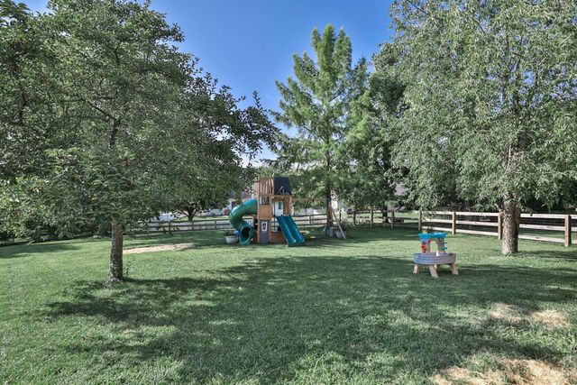 229 Dickens Court, Lebanon, OH 45036