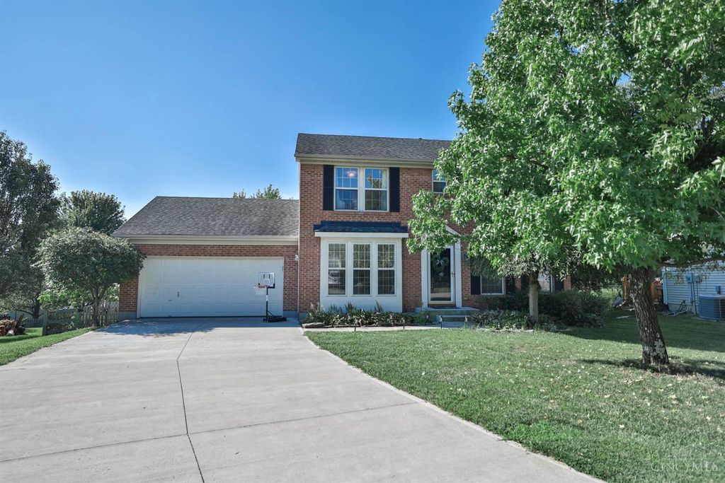 229 Dickens Court, Lebanon, OH 45036