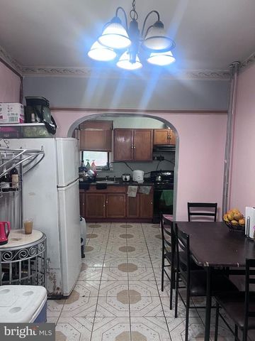 579 PINE ST, Camden, NJ 08103