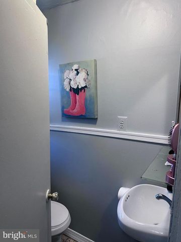 579 PINE ST, Camden, NJ 08103