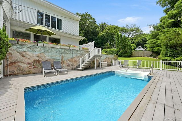 39 Upper Drive, Huntington Bay, NY 11743