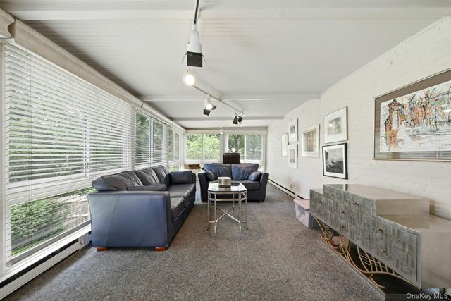 39 Upper Drive, Huntington Bay, NY 11743