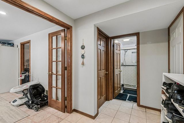 774 Polynesian Drive, Des Plaines, IL 60016