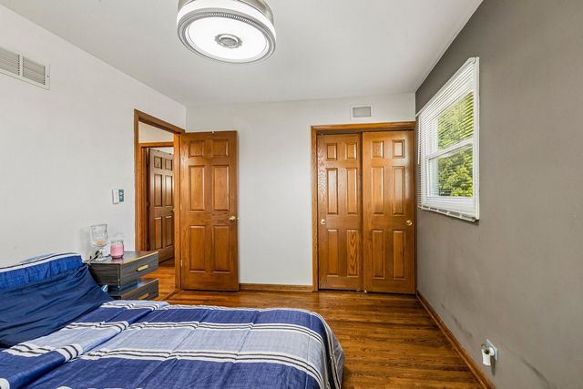 774 Polynesian Drive, Des Plaines, IL 60016
