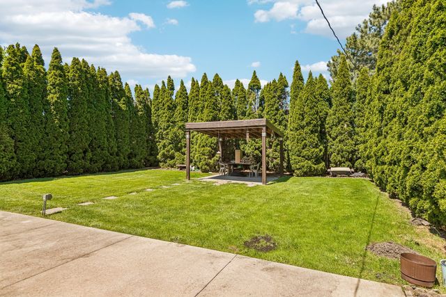 774 Polynesian Drive, Des Plaines, IL 60016