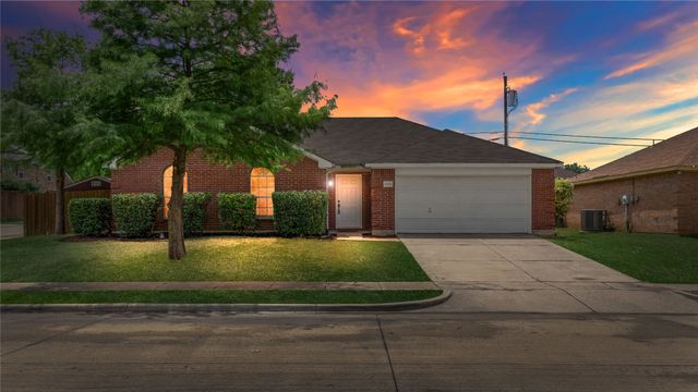 2701 Douglas Drive, Mckinney, TX 75071