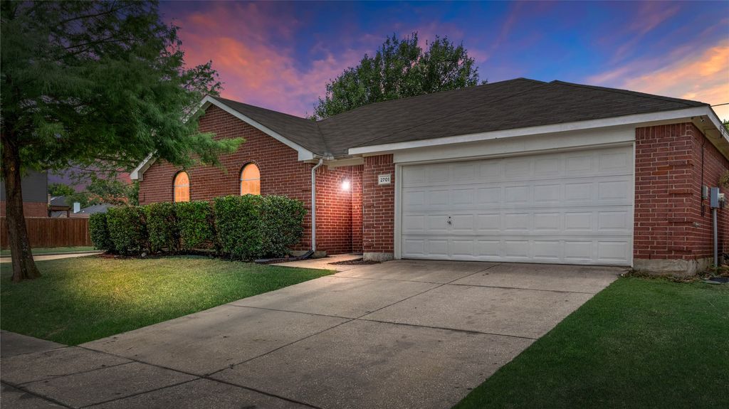 2701 Douglas Drive, Mckinney, TX 75071