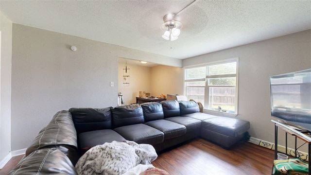 806 Oran Circle B, Bryan, TX 77801