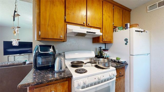 806 Oran Circle B, Bryan, TX 77801